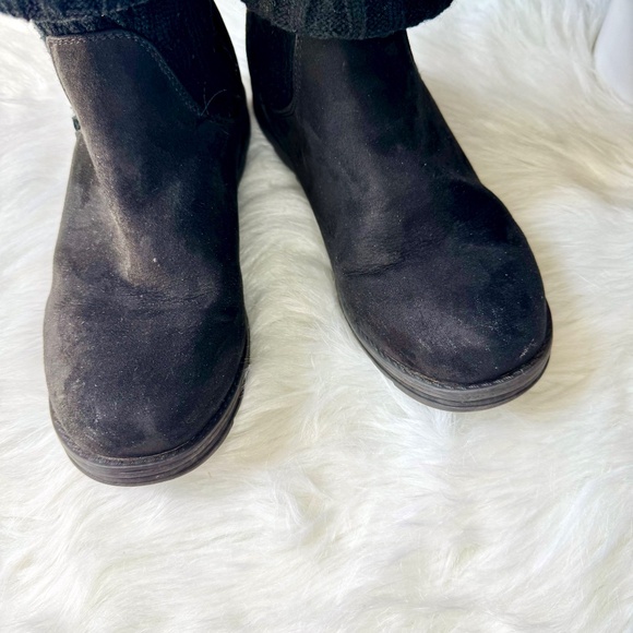 Muk Luks Kelby Black Knit Cuff Faux Suede Cozy Fold-Over Ankle Boots Size 8 - Picture 7 of 11